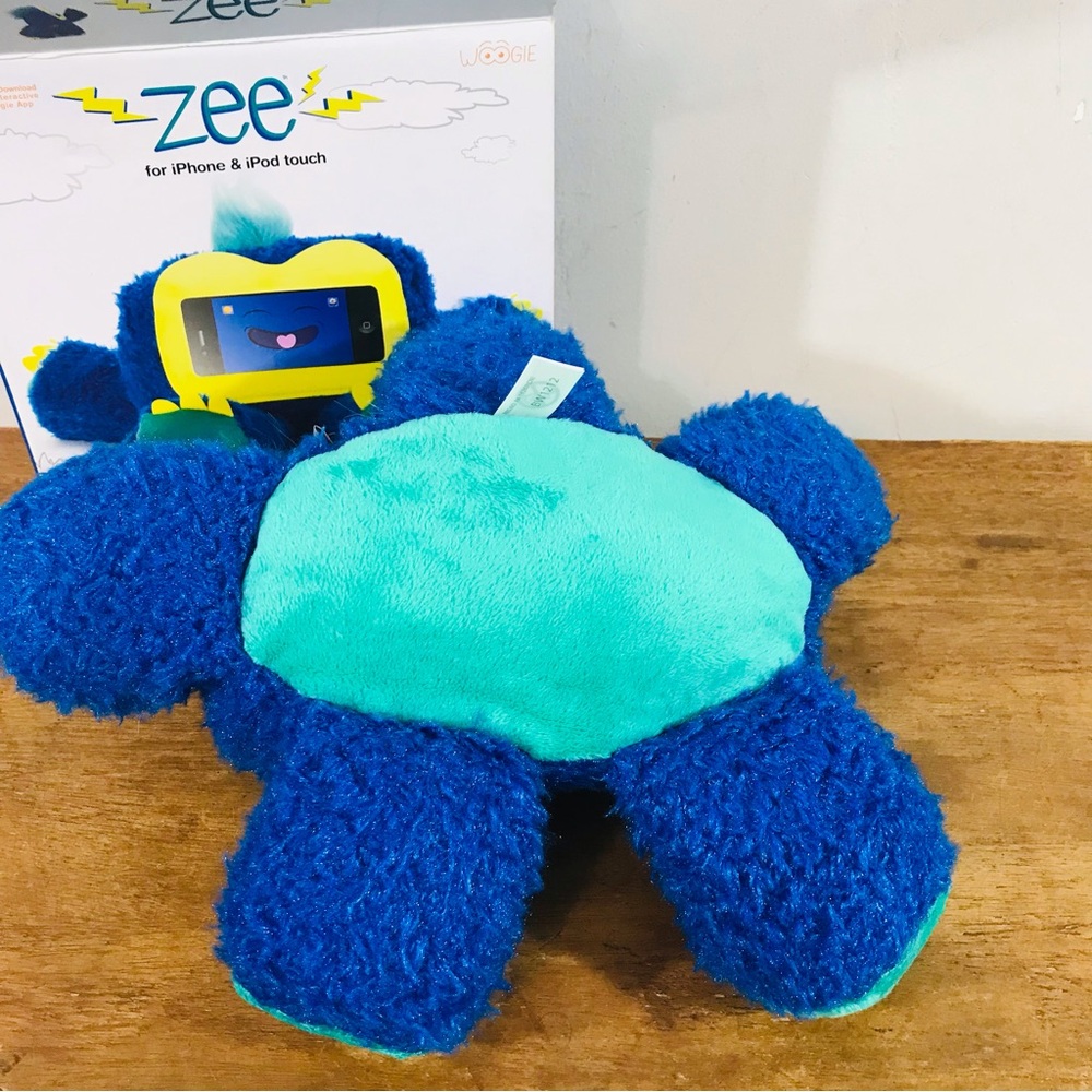 Woogie Plush Toy For iPhone And iPod Touch- Blue Zee - Picture 6 of 16